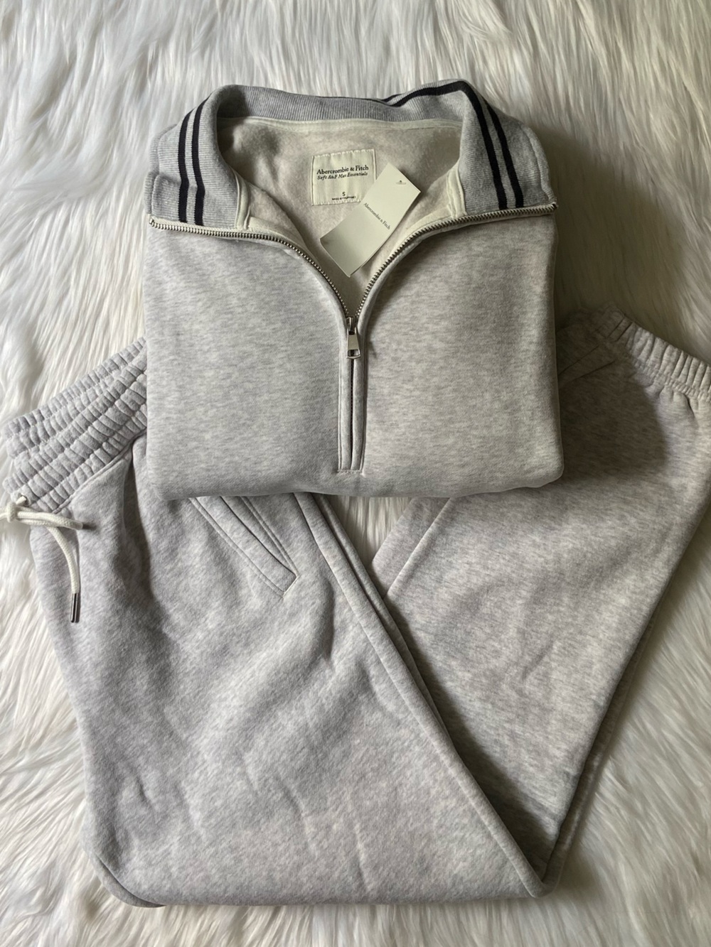 oversized sunday half-zip set